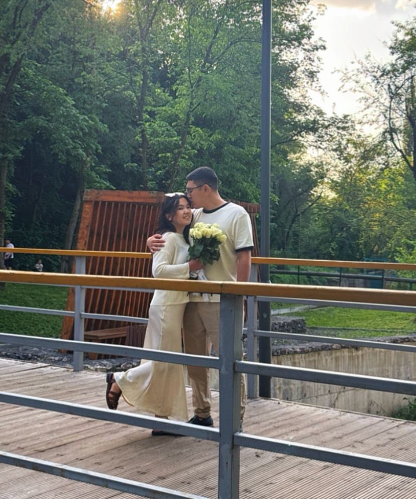 Бірінші слайд